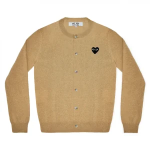 Cardigan à col rond CDG PLAY – Emblème noir (Beige)